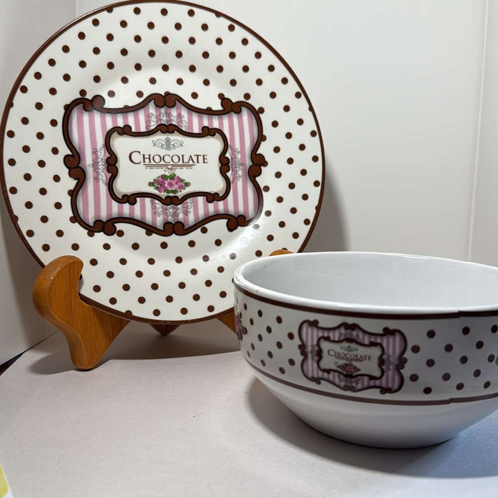 Trisa Chocolate Polkadot Ceramic Dessert Plate with Bowl. (B)